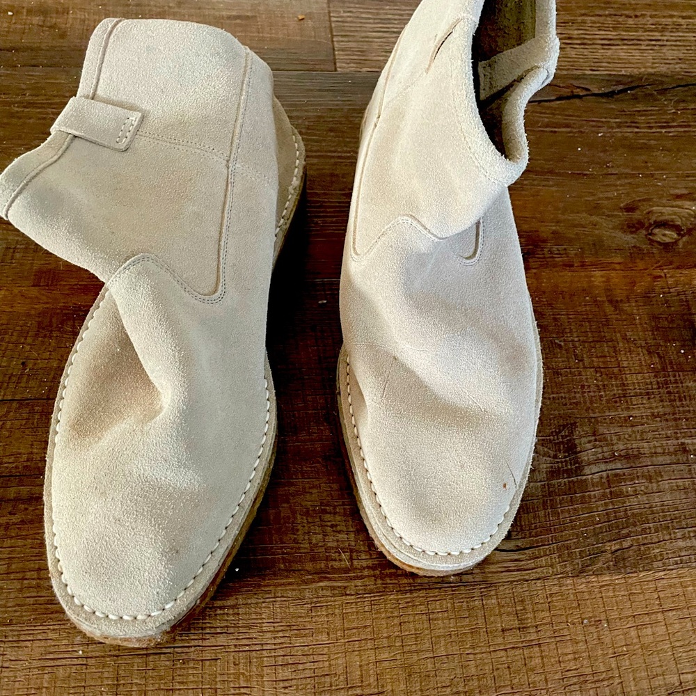 NEW ! Never worn Men’s (Unisex?) Cream Suede Ankle Boots by ts (s) Japanese